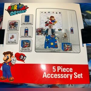 New NwT Super Mario Odyssey 5 Piece Accessory Set pillow blanket